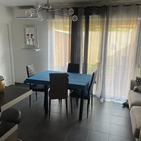 Chambre Agreable Avec Jacuzzi Marseilles Exterior foto