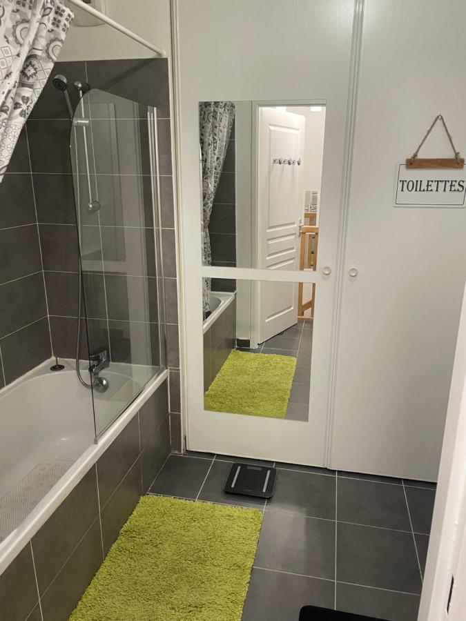 Chambre Agreable Avec Jacuzzi Marseilles Exterior foto
